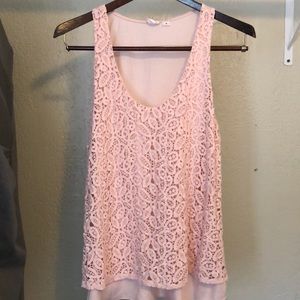 Gap lace overlay tank